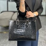 کیف ورنی LV